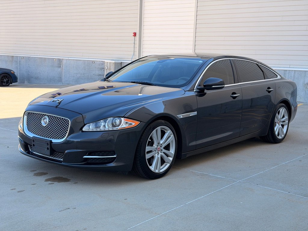 Used 2014 Jaguar XJ L Portfolio RWD image 7
