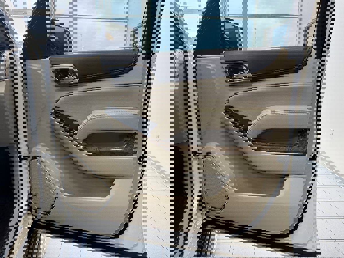 Used 2015 GMC Yukon Denali w/ Touring Package image 14