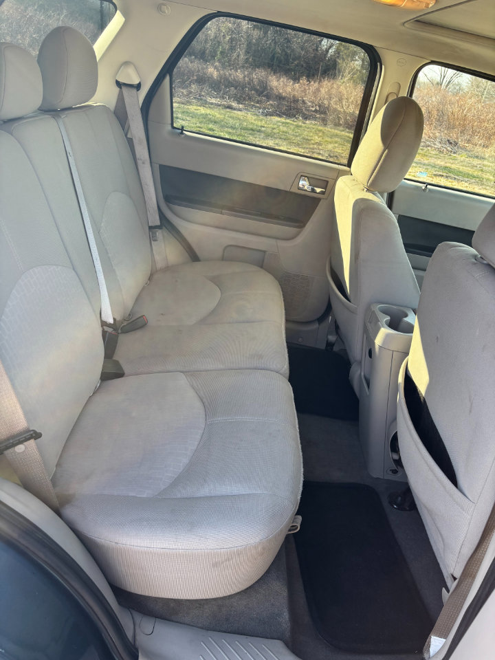 Used 2010 Mercury Mariner 2WD image 22