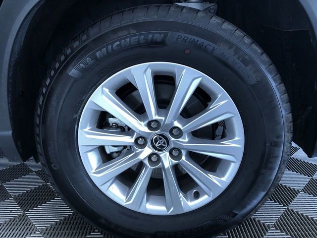 Certified 2025 Toyota Grand Highlander AWD image 16