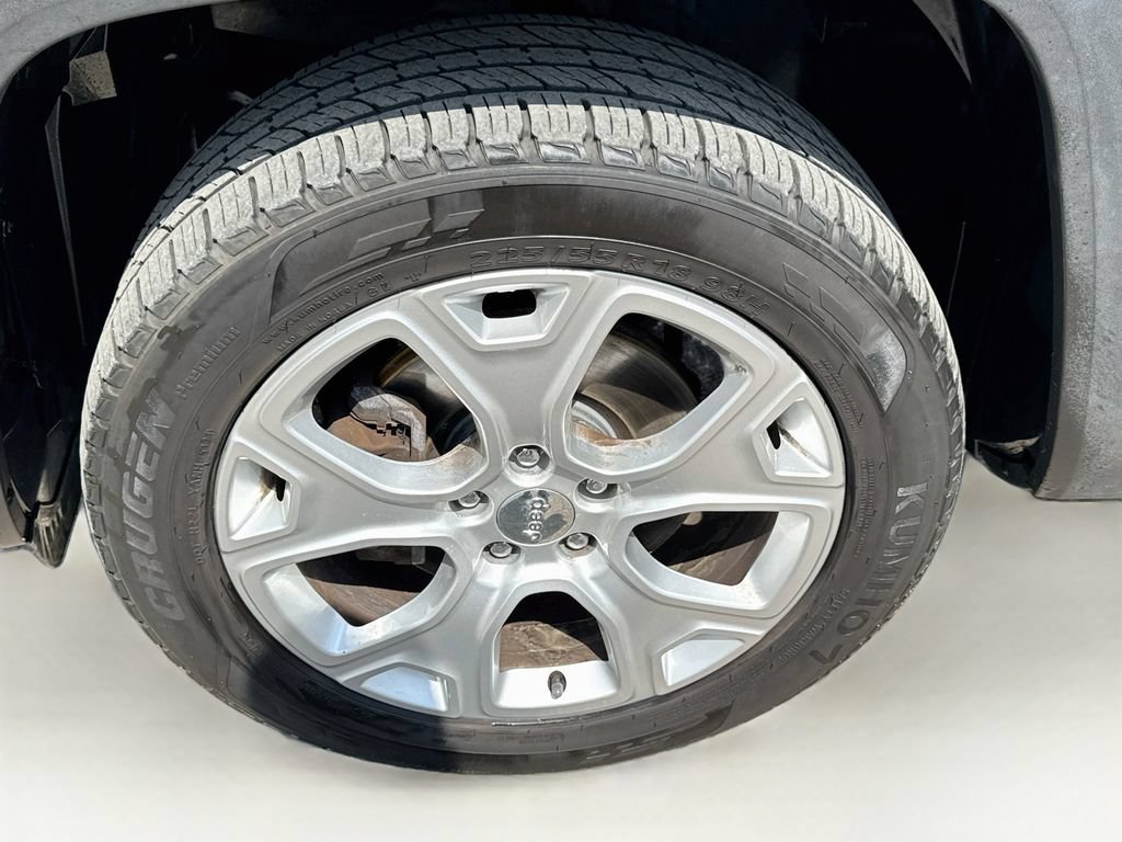 Used 2018 Jeep Renegade Limited w/ UConnect 8.4 Nav Group AWD/4WD image 36