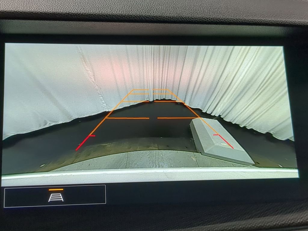 Used 2023 Buick Envision Essence image 28