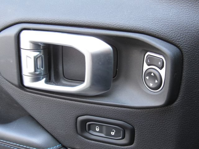 Used 2024 Jeep Wrangler Unlimited Rubicon 4xe AWD/4WD image 32