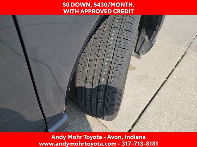 Used 2021 Toyota Venza LE AWD/4WD image 37
