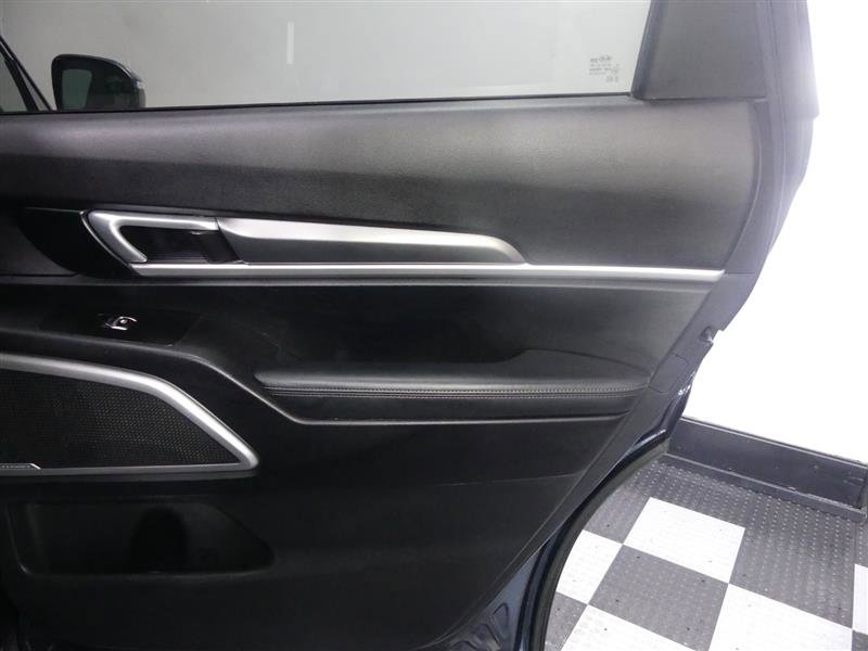 Used 2020 Kia Telluride LX image 26