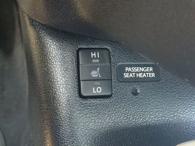 Used 2018 Toyota Prius Prime Advanced image 20