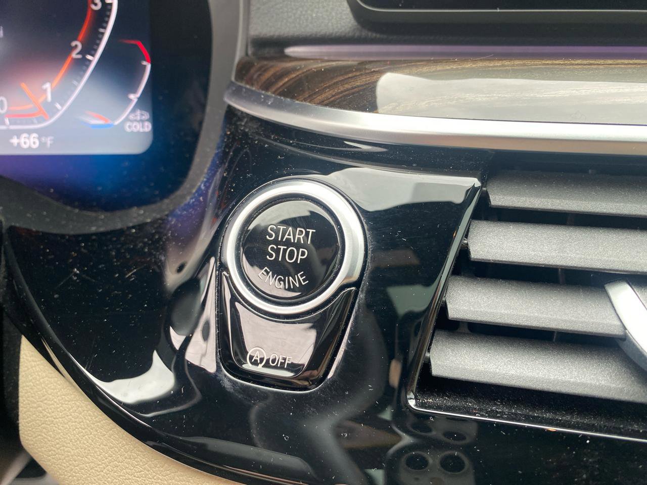 Used 2023 BMW 530i w/ Convenience Package image 21