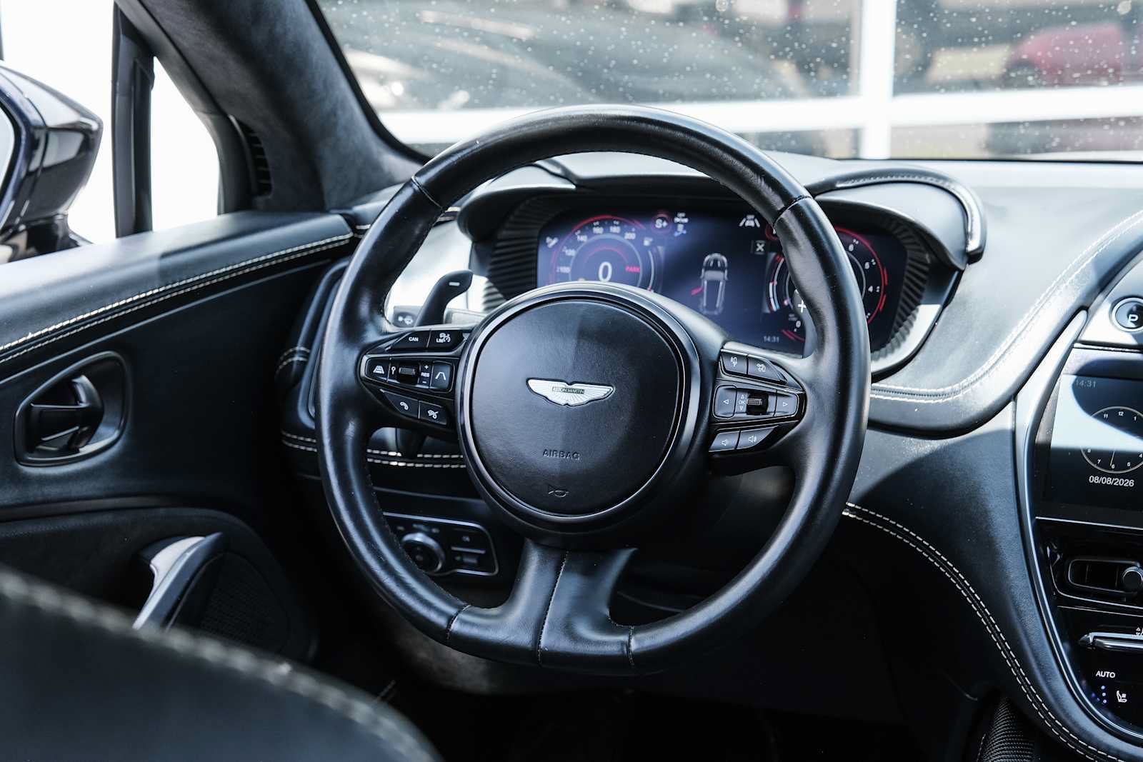 Used 2023 Aston Martin DBX AWD/4WD image 25