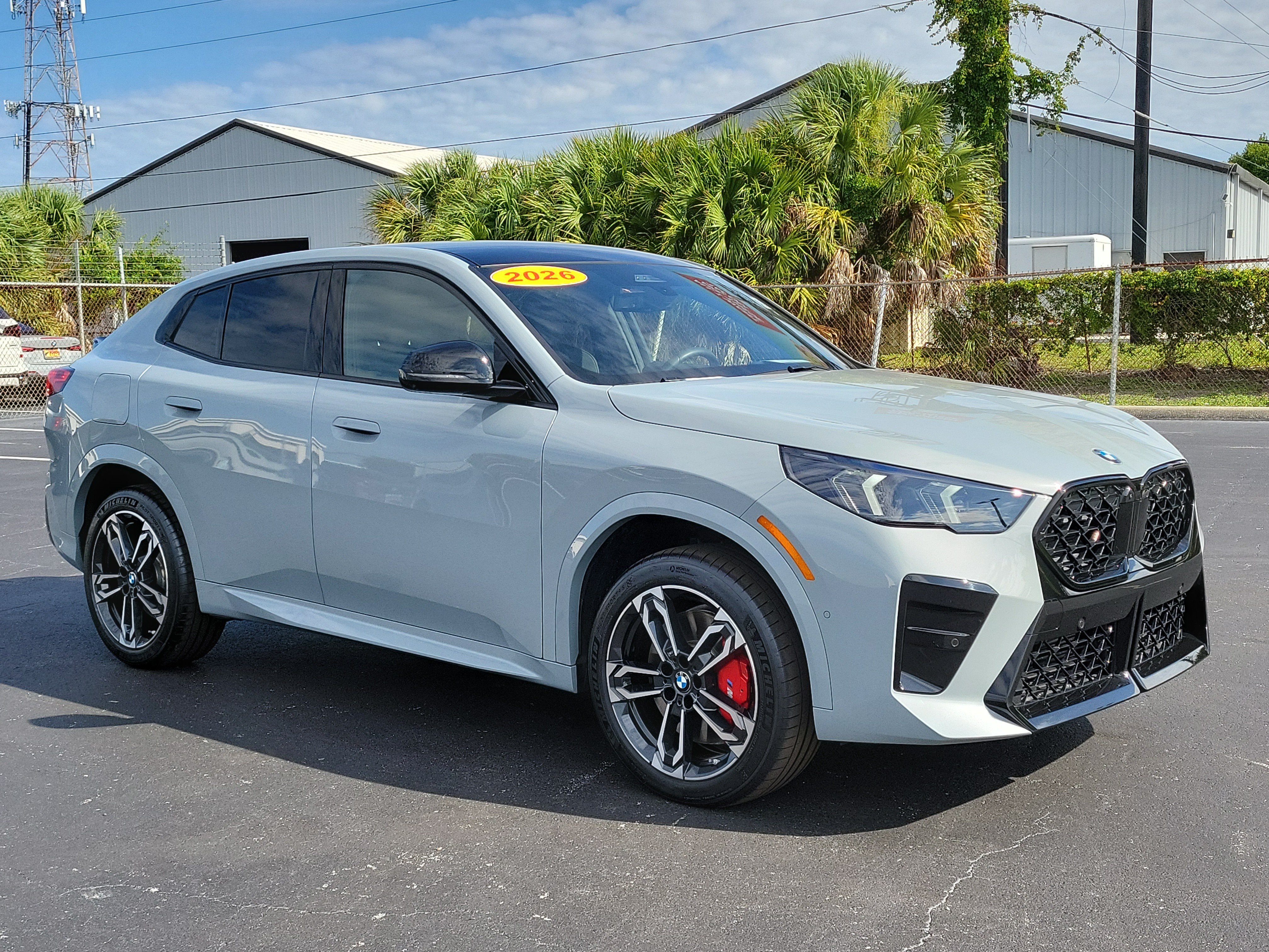 New 2026 BMW X2 xDrive28i w/ Technology Package AWD/4WD image 2