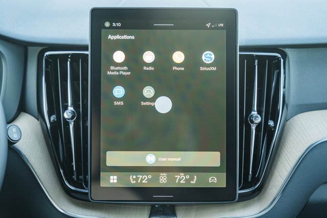 New 2026 Volvo XC60 B5 Core w/ Climate Package image 23