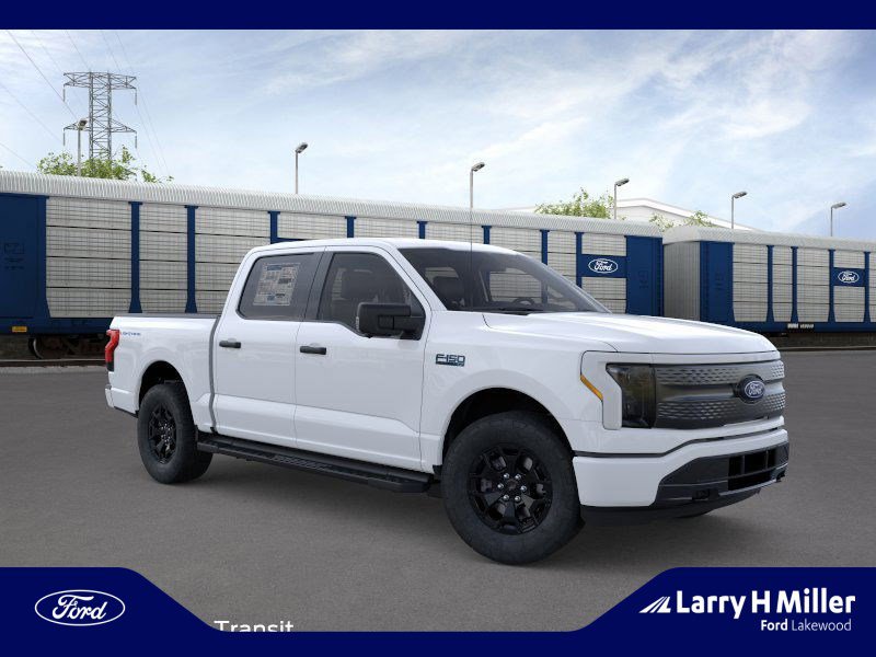 New 2025 Ford F150 Lightning XLT w/ Max Trailer Tow Package image 7