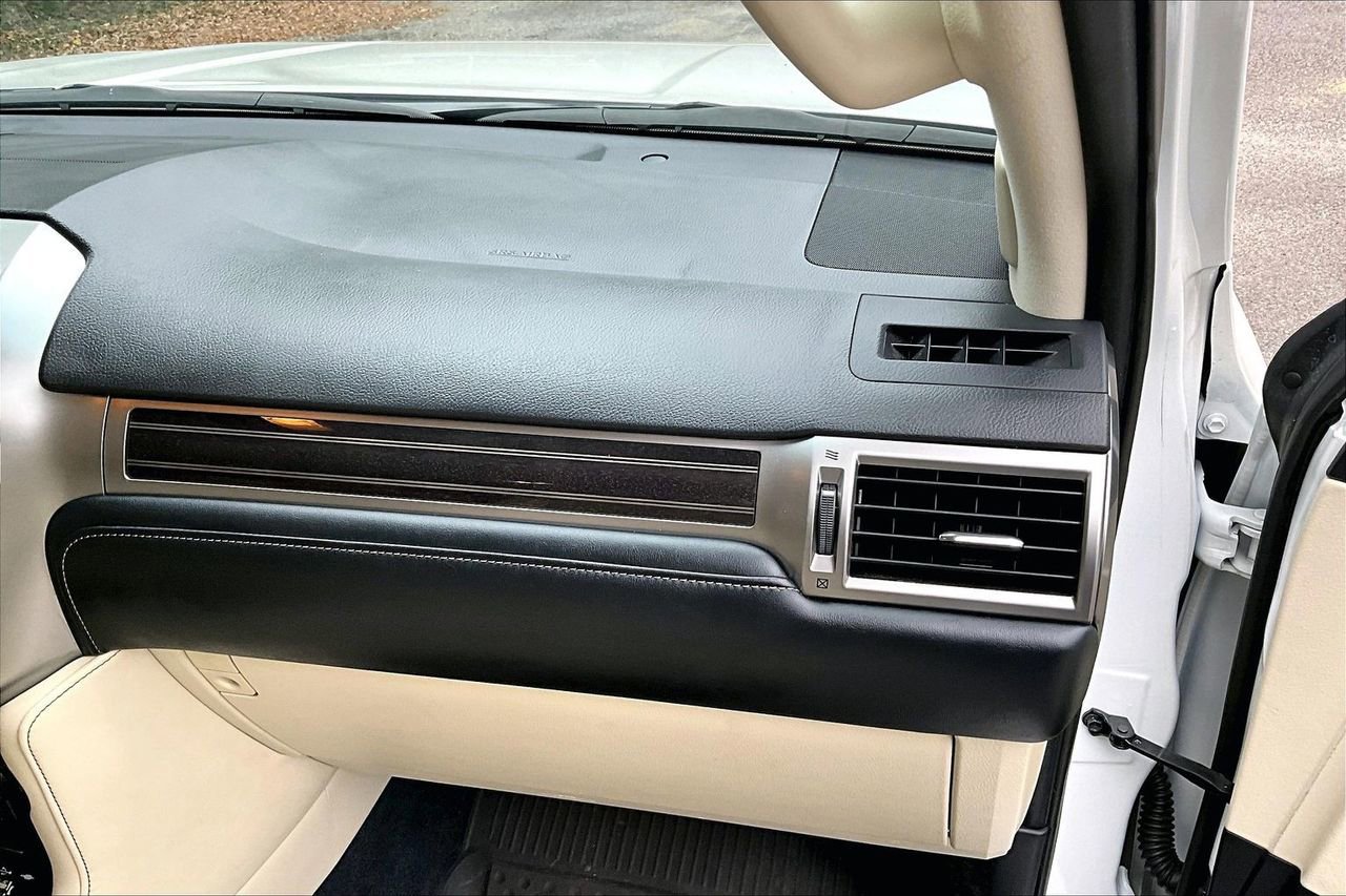 Used 2023 Lexus GX 460 Luxury w/ Sport Design Package image 23