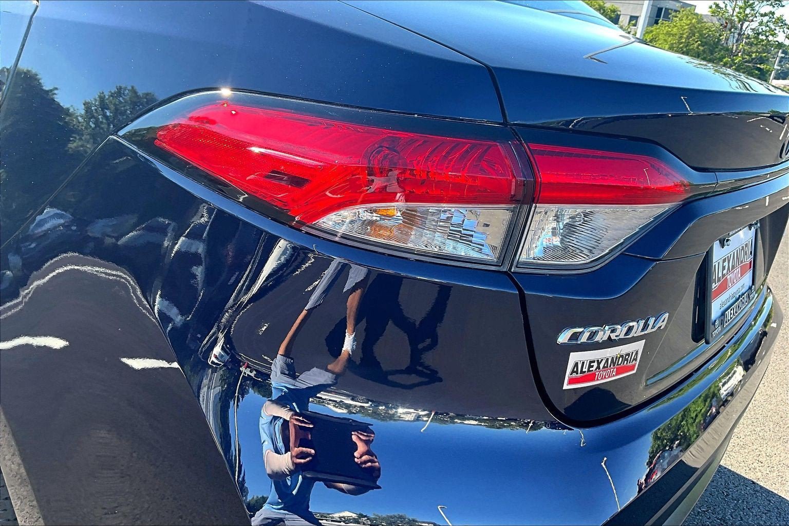 Used 2022 Toyota Corolla LE FWD image 27