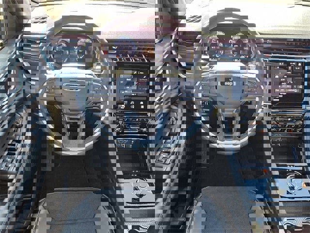 New 2025 Jeep Grand Cherokee Altitude image 12