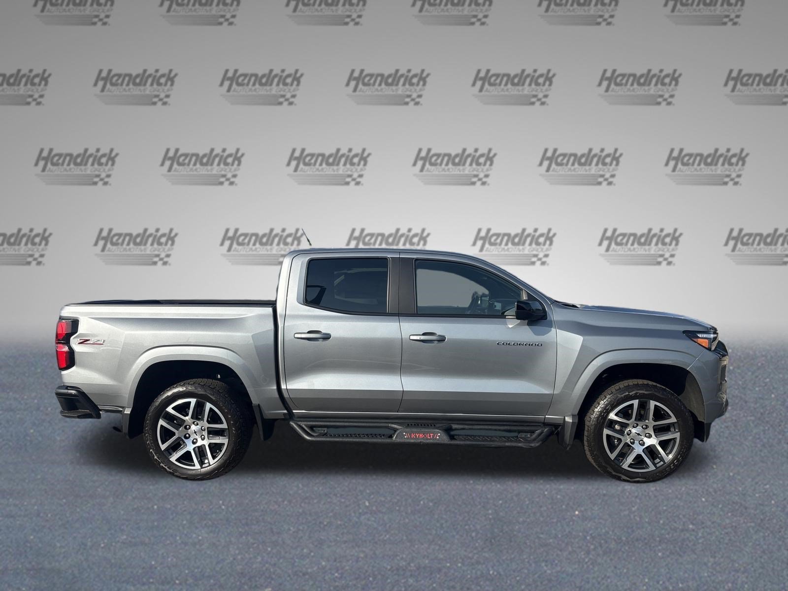 Used 2024 Chevrolet Colorado Z71 w/ Z71 Convenience Package 2 AWD/4WD image 11
