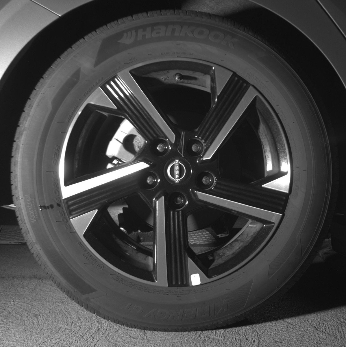 Used 2025 Nissan Sentra SV image 15