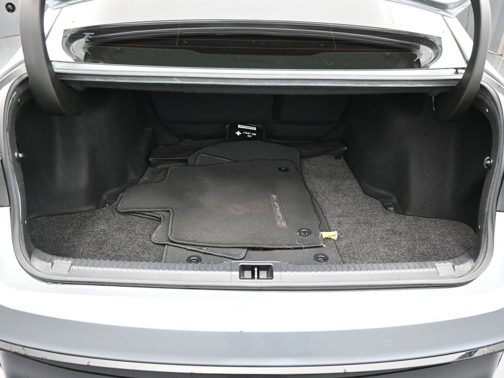 Used 2021 Lexus IS 350 F Sport w/ Accessory Package image 32