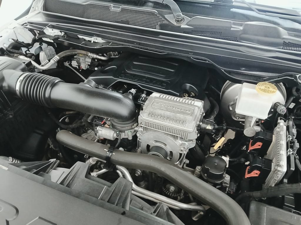 Used 2022 RAM 1500 Laramie AWD/4WD image 33
