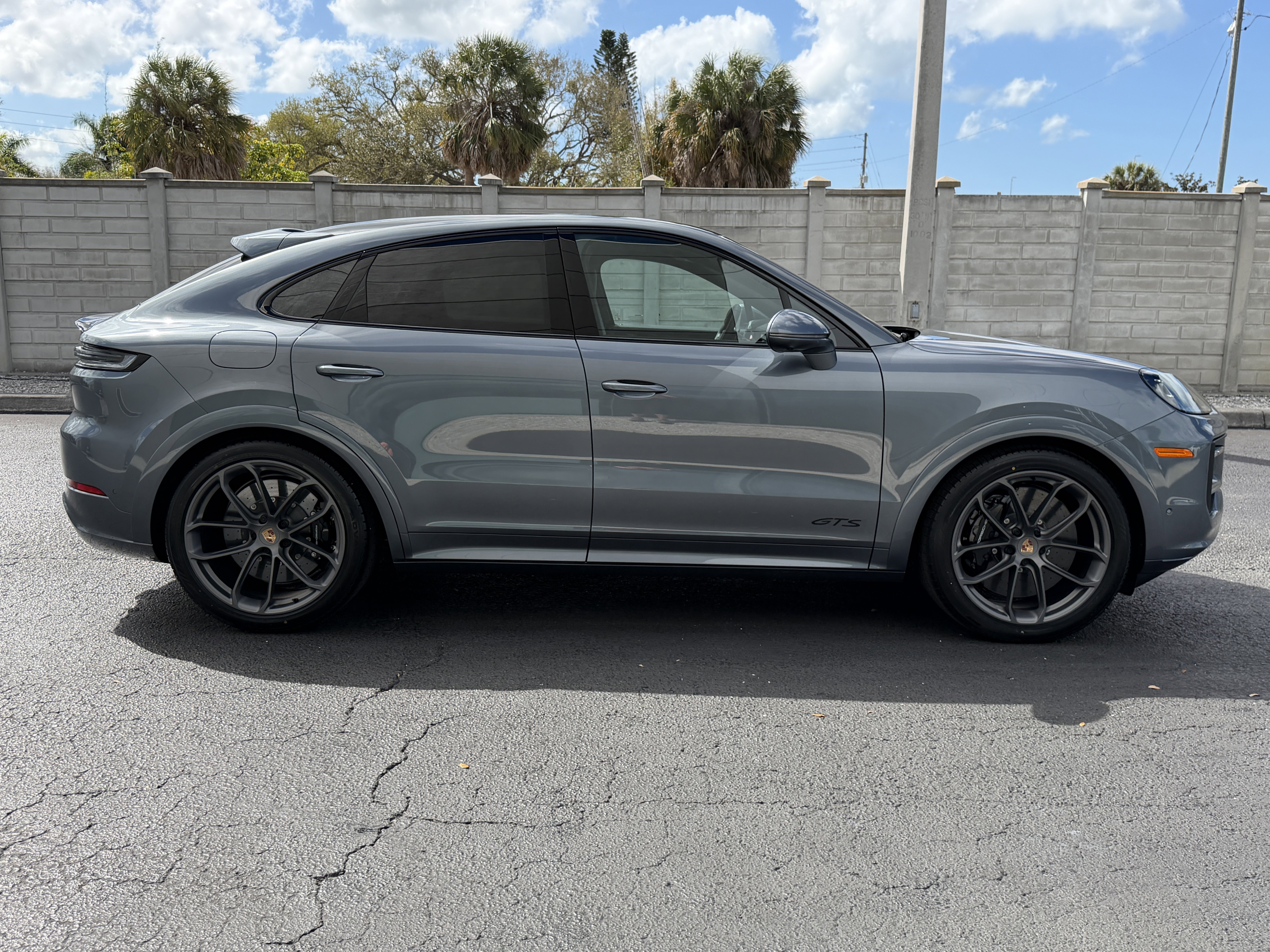 New 2026 Porsche Cayenne GTS image 7