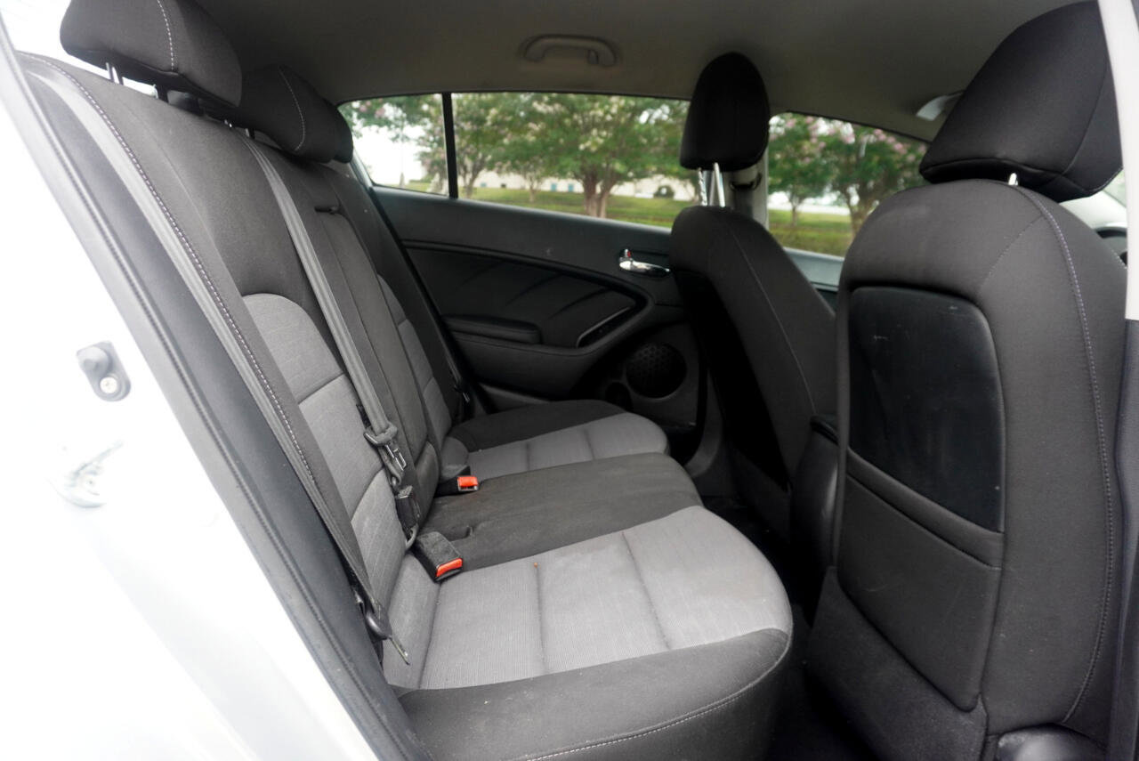 Used 2014 Kia Forte EX image 19