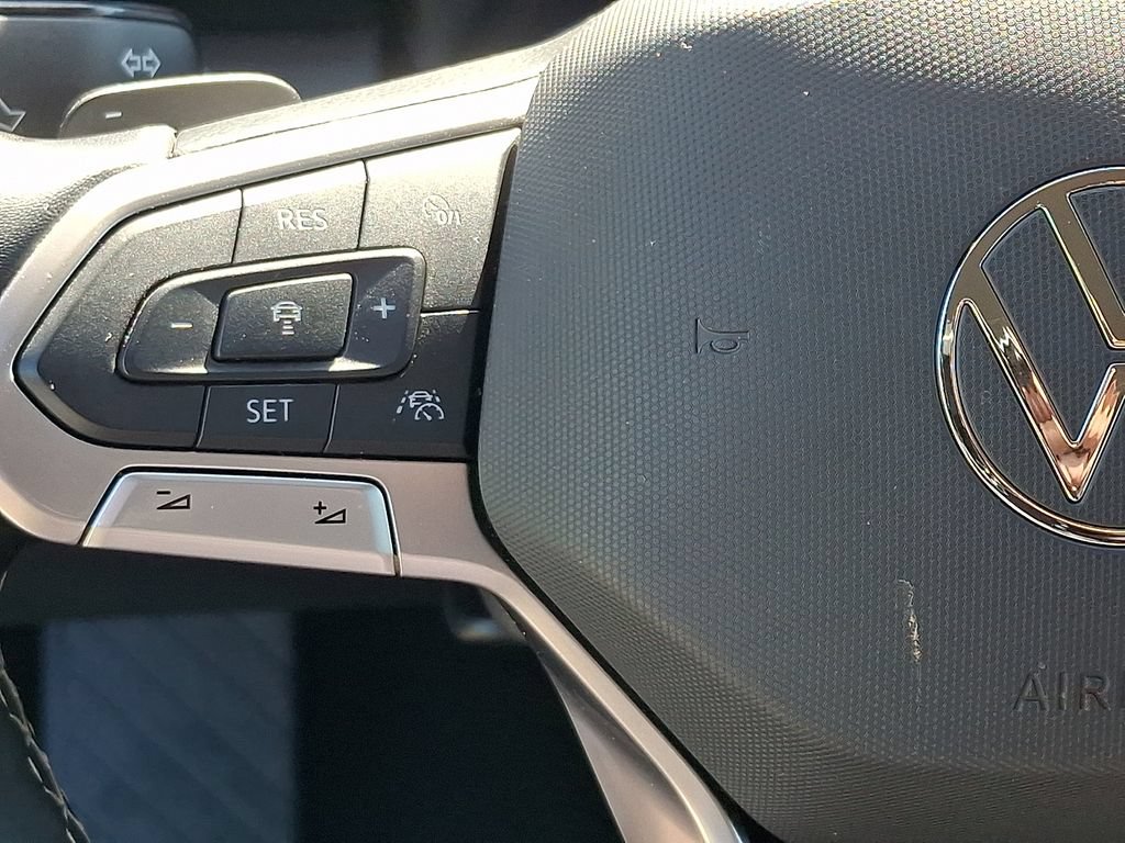 Used 2025 Volkswagen Atlas SE AWD/4WD image 21
