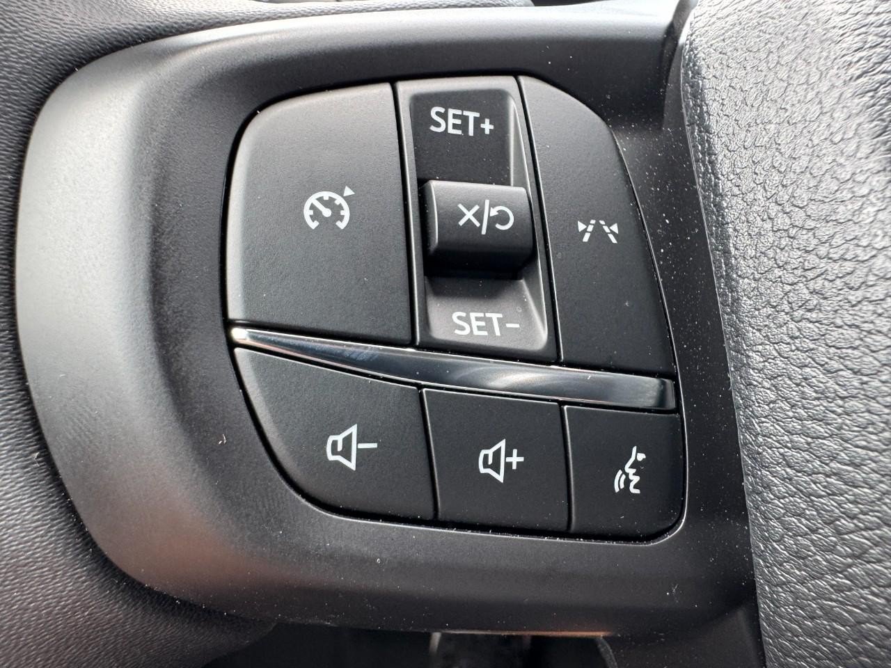 Used 2025 Ford Ranger XLT w/ Equipment Group 301A High AWD/4WD image 16