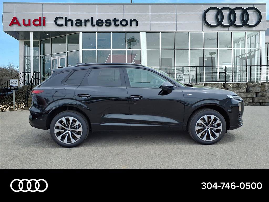 New 2026 Audi Q3 quattro 2.0T AWD/4WD image 2
