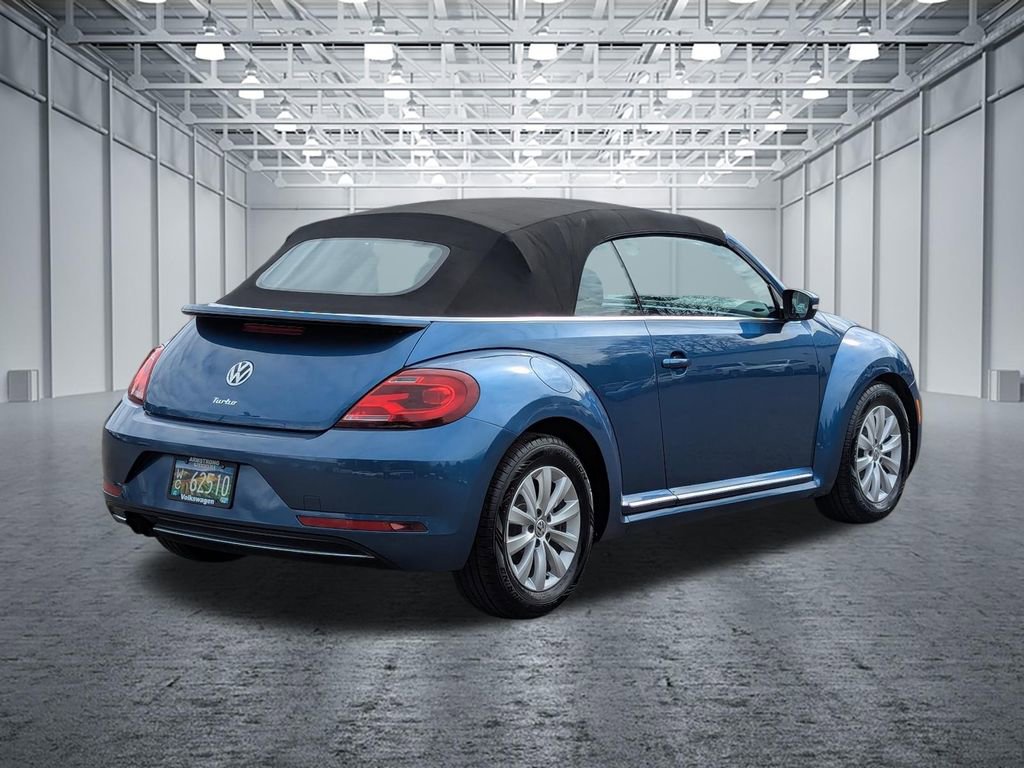 Used 2018 Volkswagen Beetle 2.0T S image 5