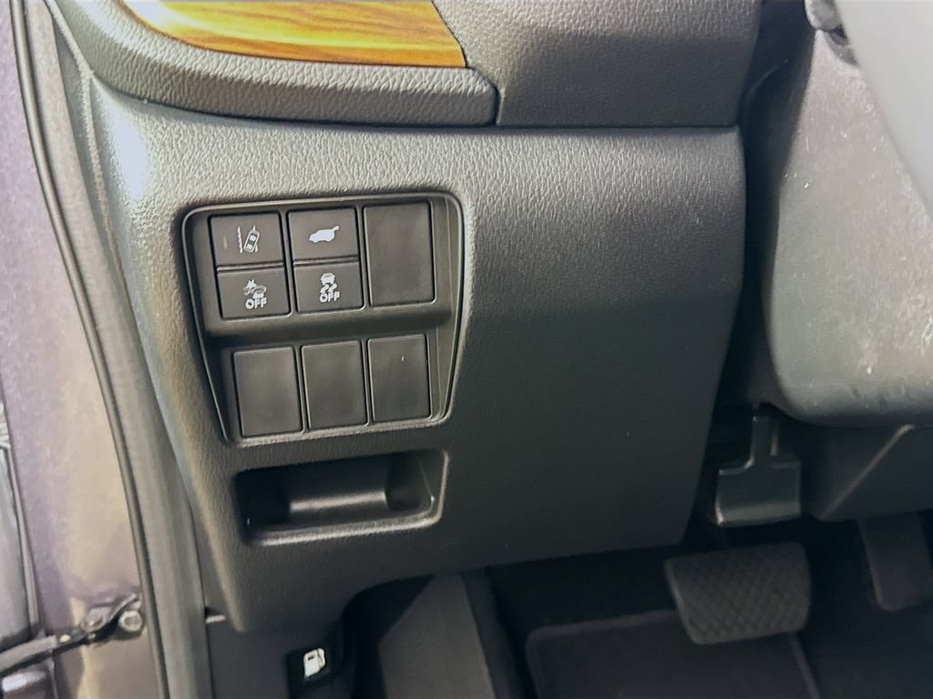 Used 2021 Honda CR-V EX-L image 11