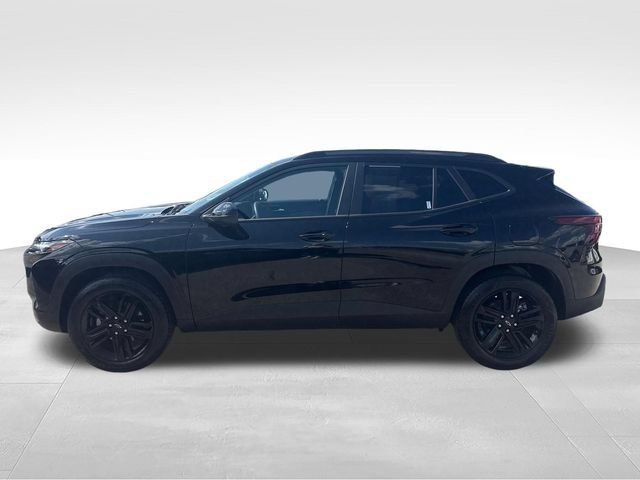 Used 2026 Chevrolet Trax ACTIV w/ Driver Confidence Package FWD image 2
