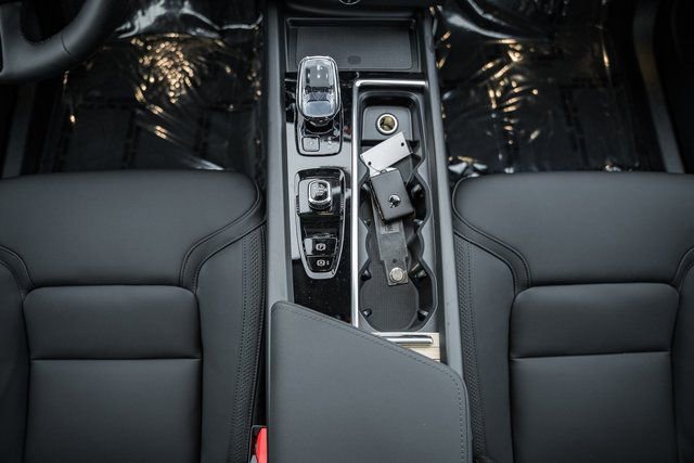 New 2026 Volvo XC60 B5 Plus w/ Protection Package Premier image 26