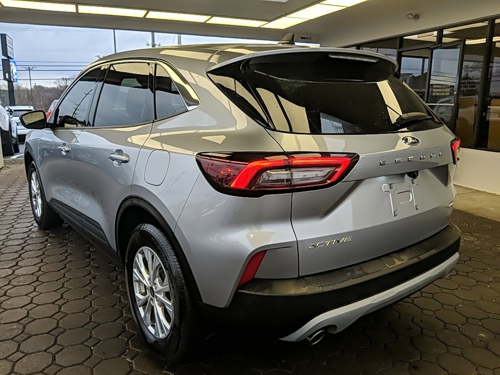 Used 2023 Ford Escape Active image 9