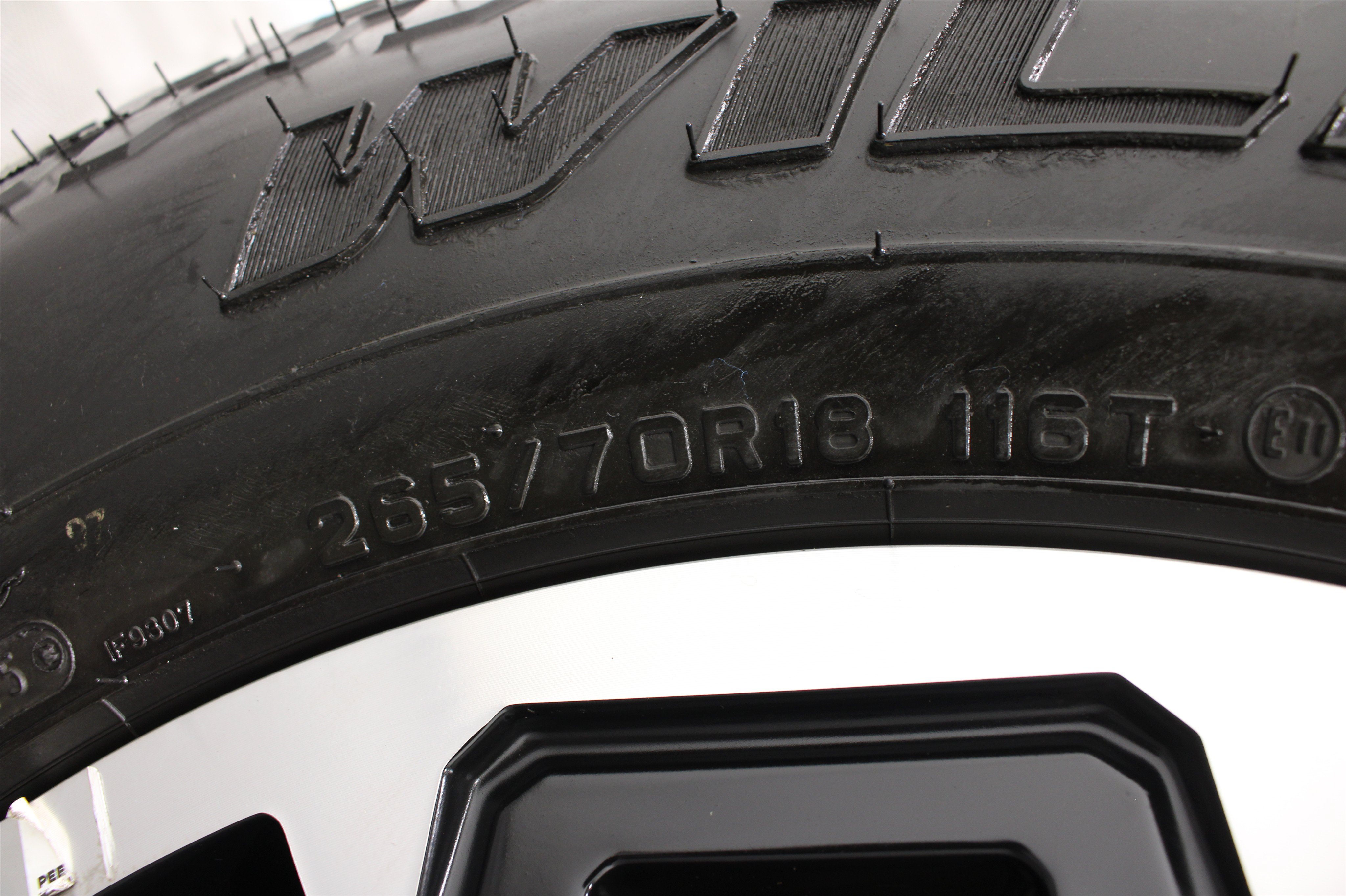 Used 2025 Toyota Tacoma TRD Off-Road w/ TRD Off Road Premium Package AWD/4WD image 38