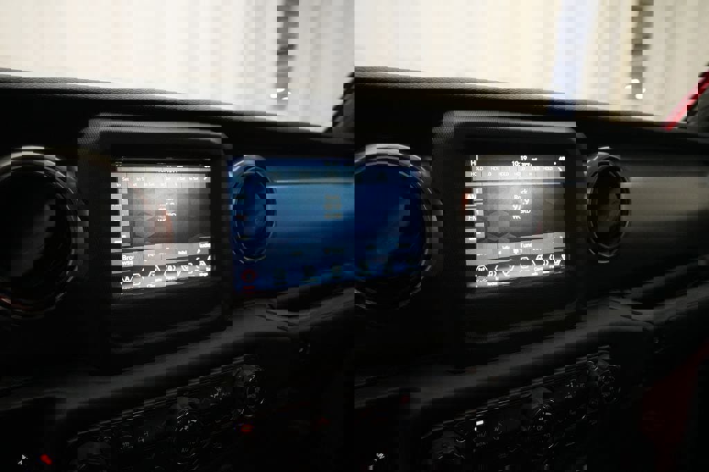 Used 2020 Jeep Gladiator Sport w/ Quick Order Package 24S image 6