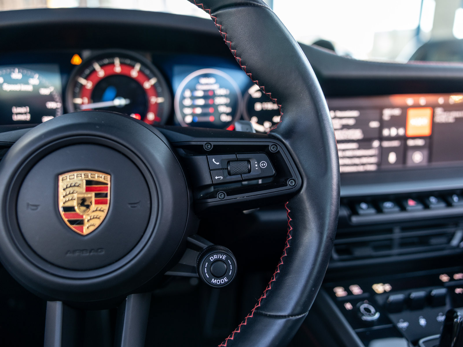 Certified 2021 Porsche 911 AWD/4WD image 33