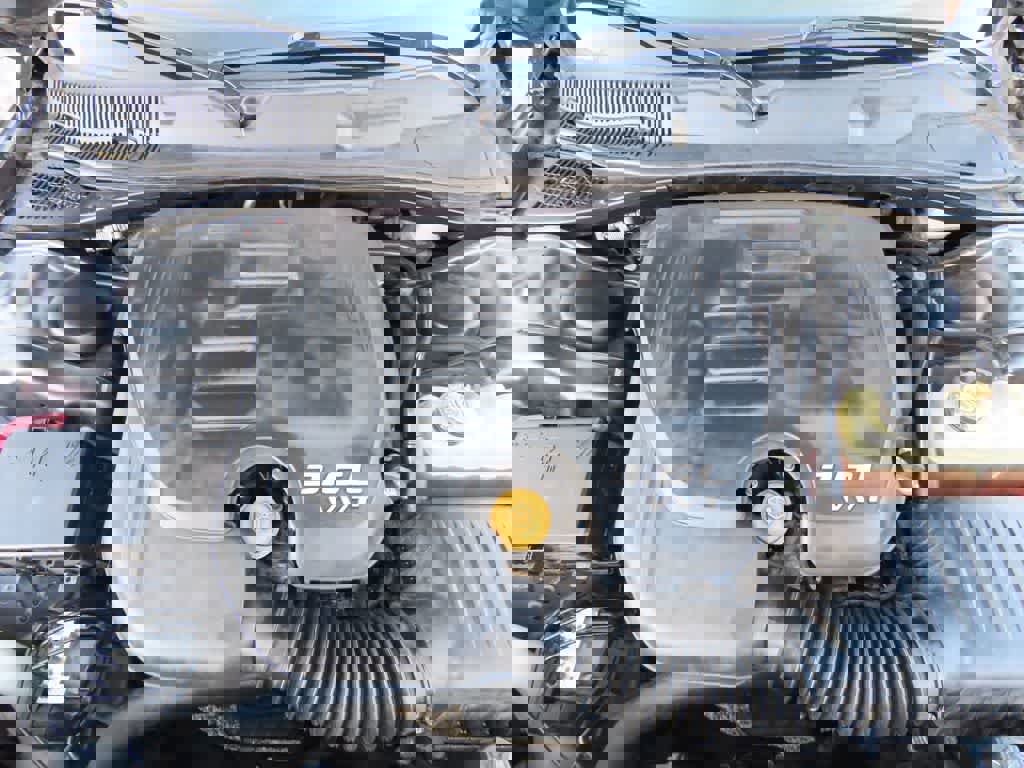 Used 2019 Dodge Challenger SXT image 8