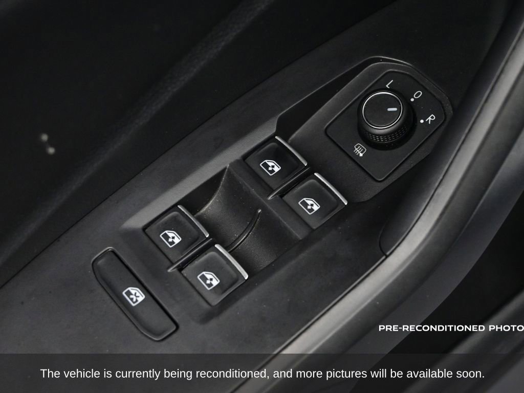 Used 2022 Volkswagen Jetta SE image 13