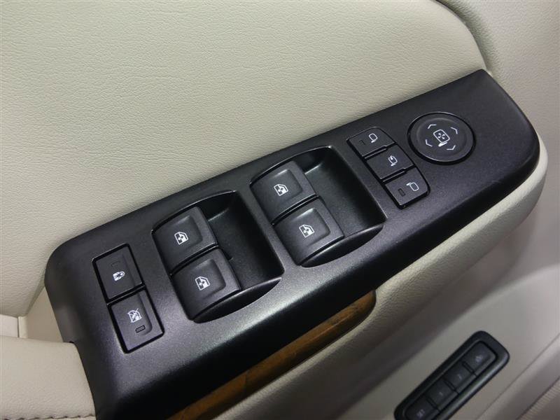Used 2019 GMC Yukon Denali w/ Denali Ultimate Package AWD/4WD image 19