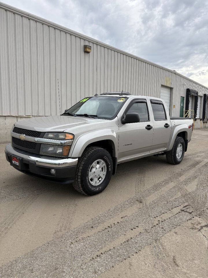 Used 2004 Chevrolet Colorado LS AWD/4WD image 2