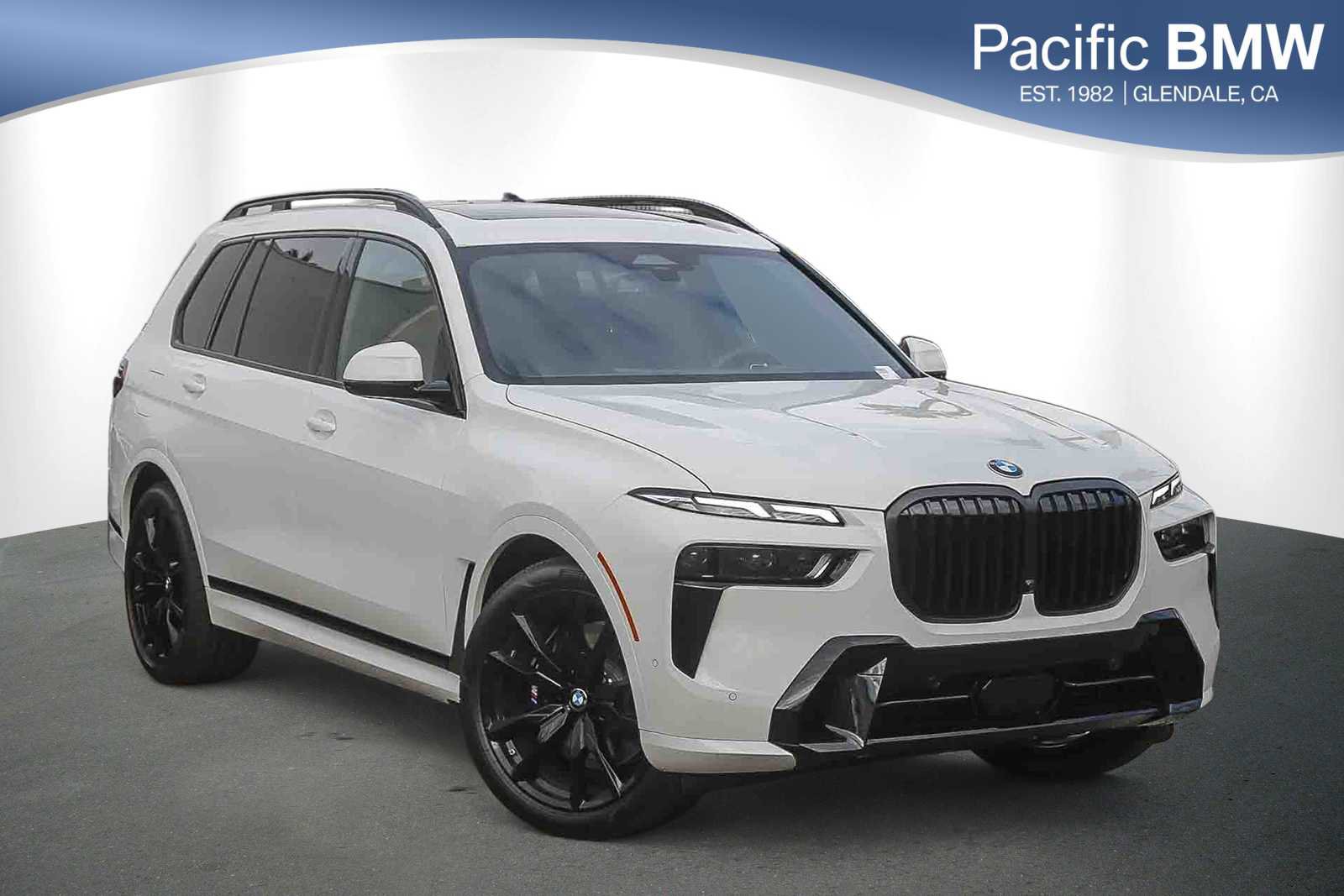 New 2026 BMW X7 xDrive40i w/ M Sport Package
