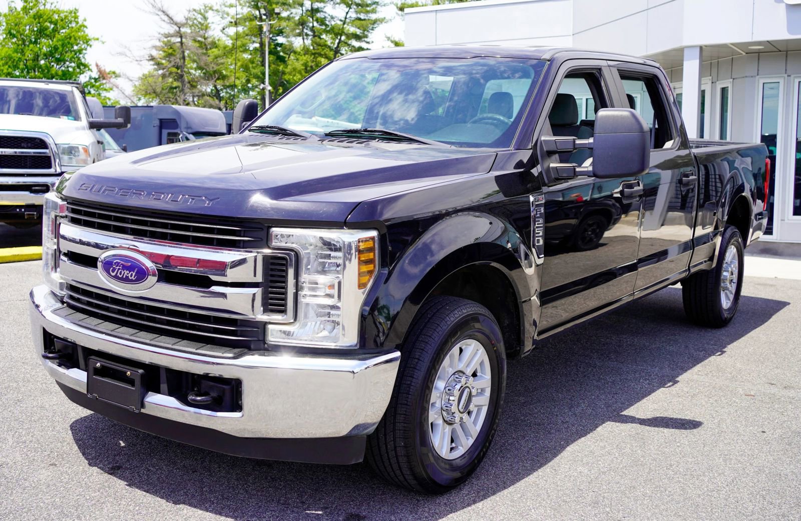 Used 2018 Ford F250 XL w/ STX Appearance Package RWD image 1