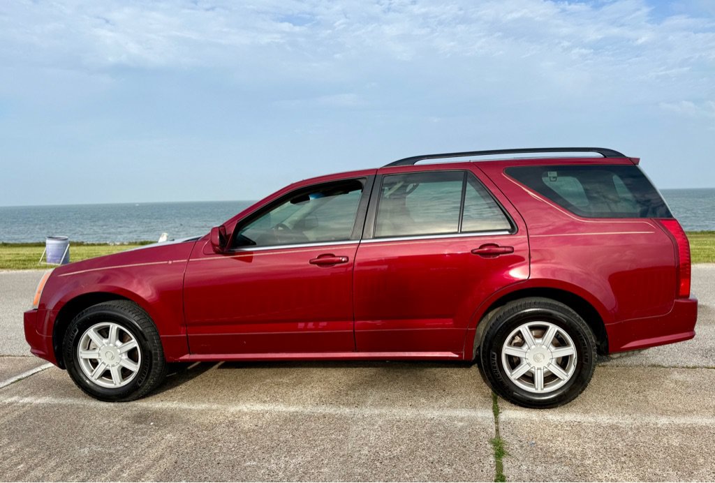 Used 2004 Cadillac SRX w/ Preferred Equipment Group RWD image 8
