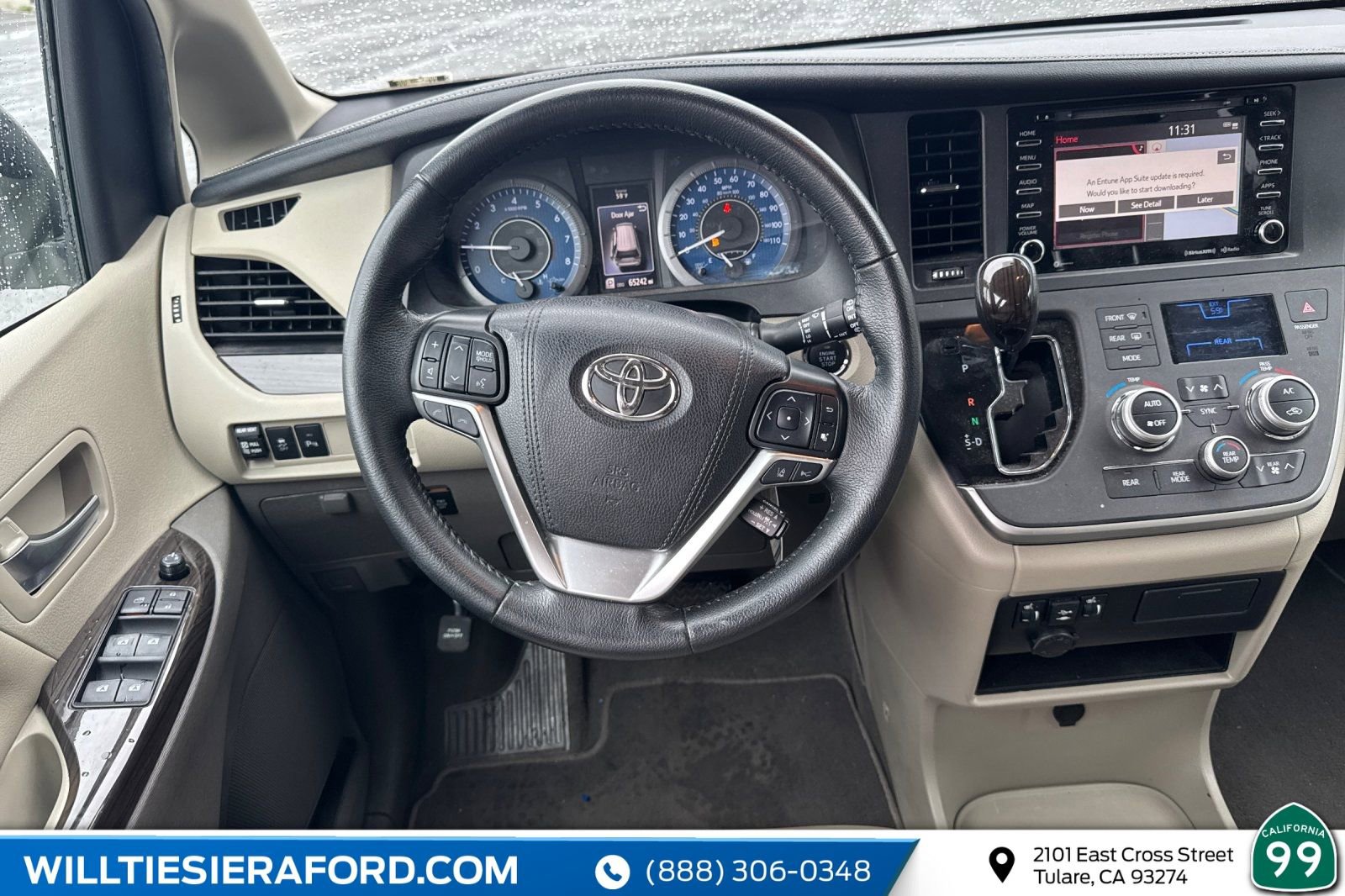 Used 2020 Toyota Sienna XLE w/ XLE Navigation Package FWD image 19