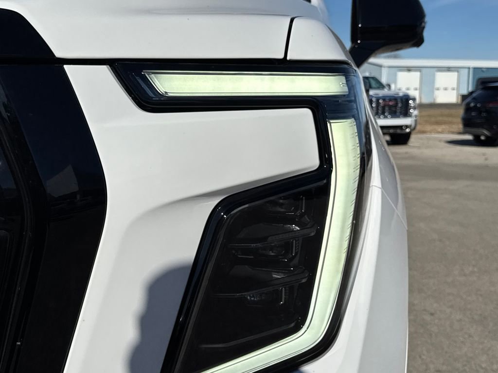 New 2026 GMC Yukon XL AT4 w/ AT4 Premium Plus Package image 10