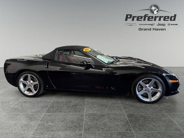 Used 2006 Chevrolet Corvette Convertible w/ Preferred Equipment Group RWD image 9