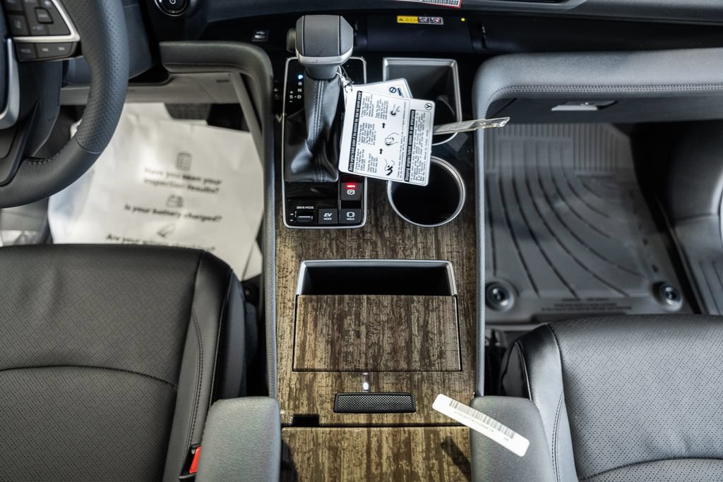 New 2026 Toyota Sienna Platinum AWD/4WD image 27