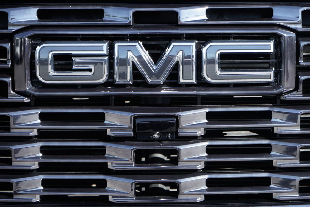 Used 2024 GMC Sierra 3500 Denali Ultimate AWD/4WD image 53