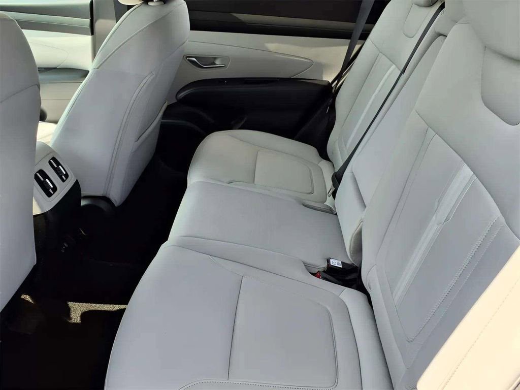 New 2026 Hyundai Tucson SEL image 7