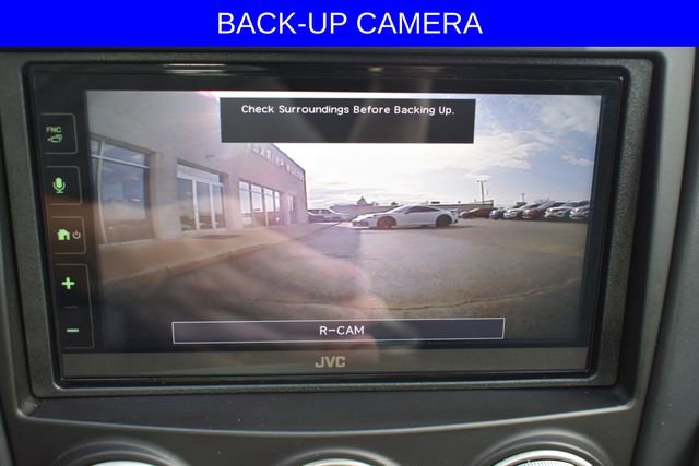 Used 2016 Nissan 370Z Roadster RWD image 6