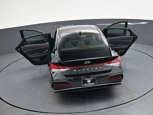 Used 2024 Hyundai Elantra SEL image 42